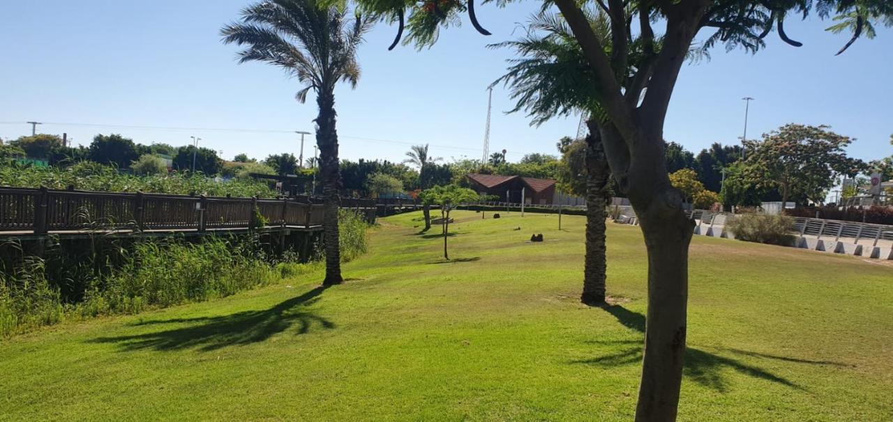 Ferienwohnung יחידת דיור Rischon LeZion Exterior foto